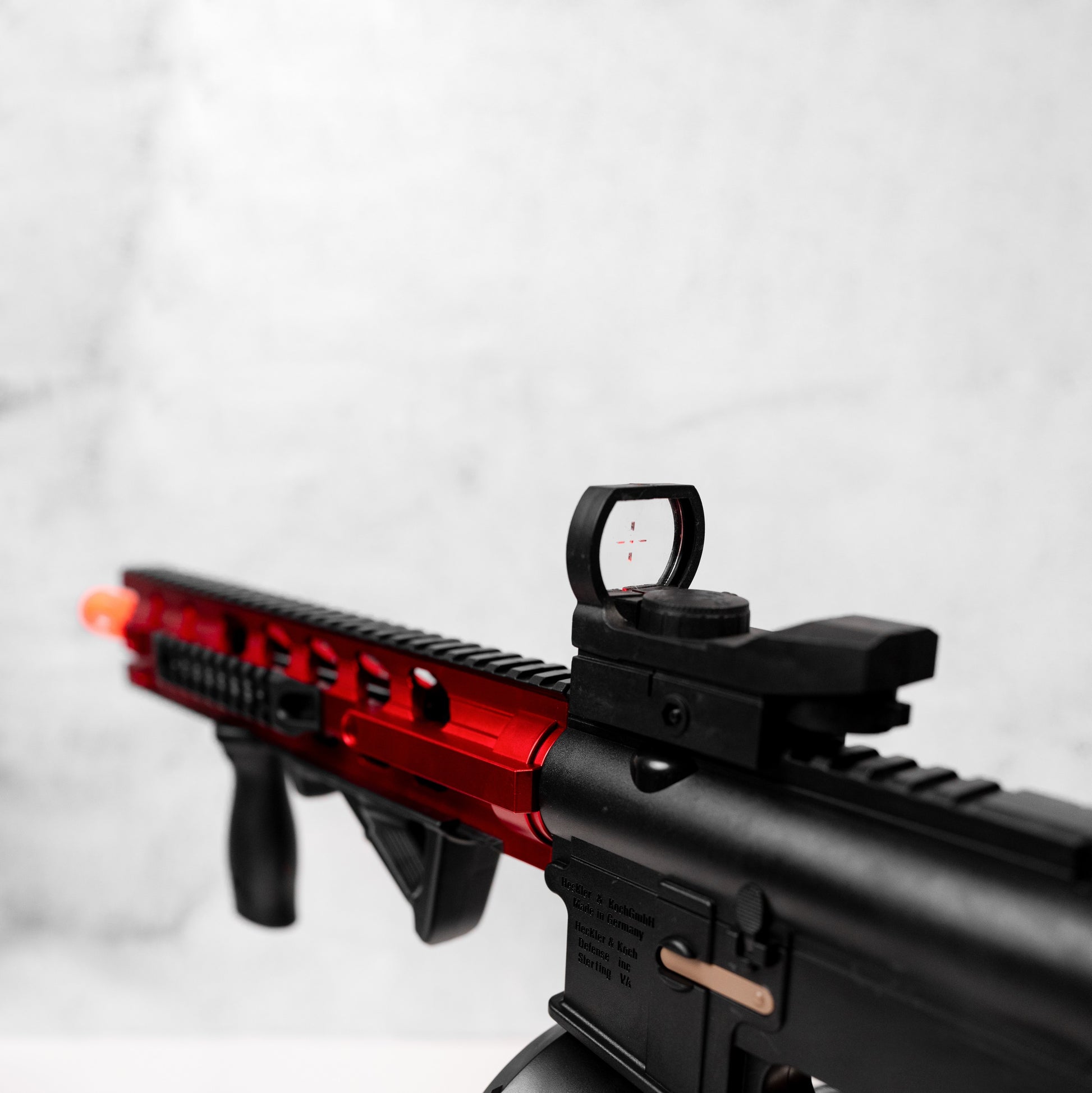 Gel blaster Raptor rosu replica/copie  dupa  m416 cu bile din hidrogel full  automat cu vizor sau red dot